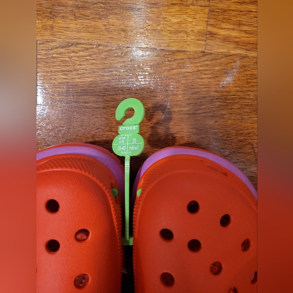 Platform Women's Crocs - Picture 2 of 5